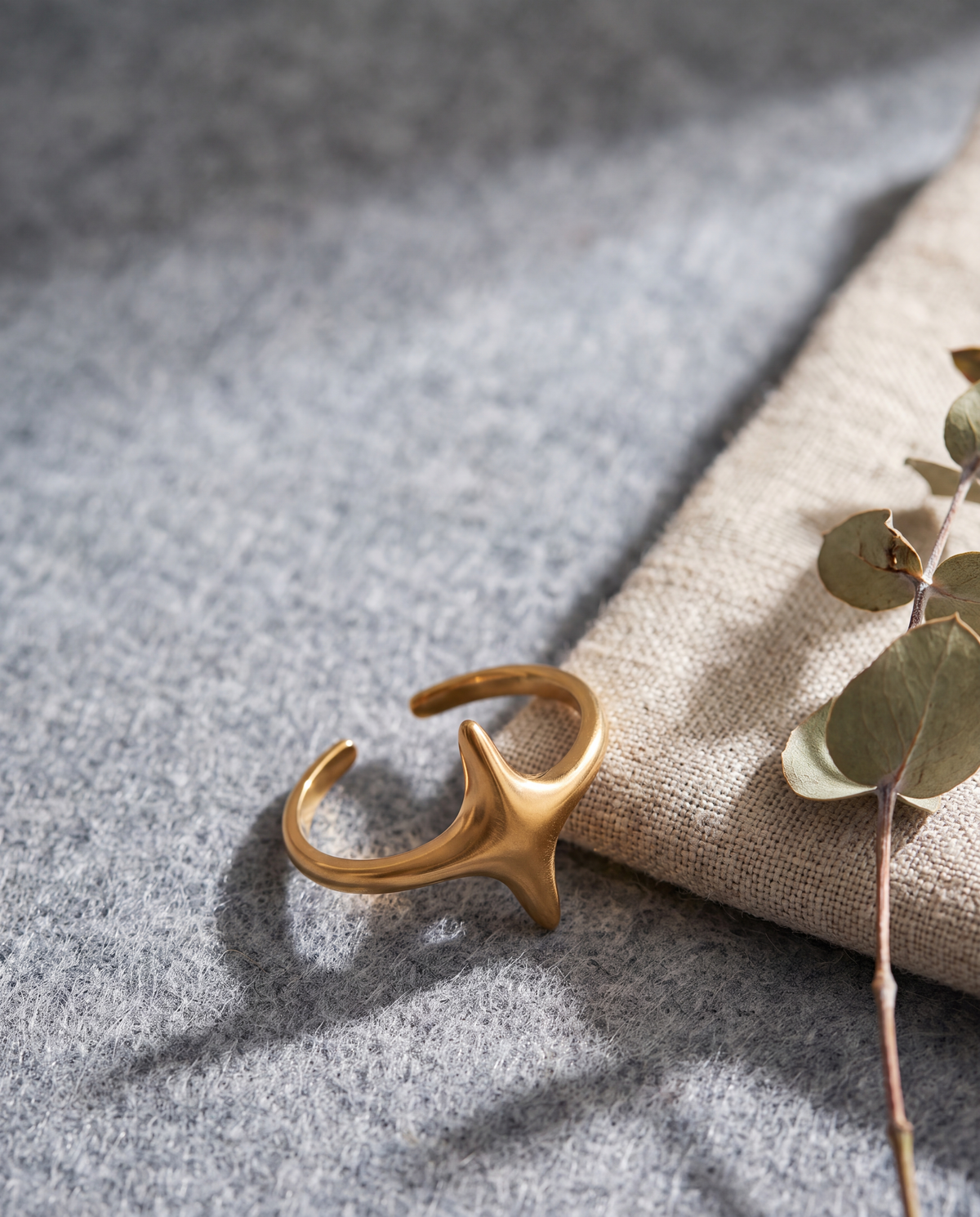Nova Ring Gold
